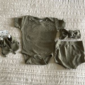 Kate Quinn 6-12 month set